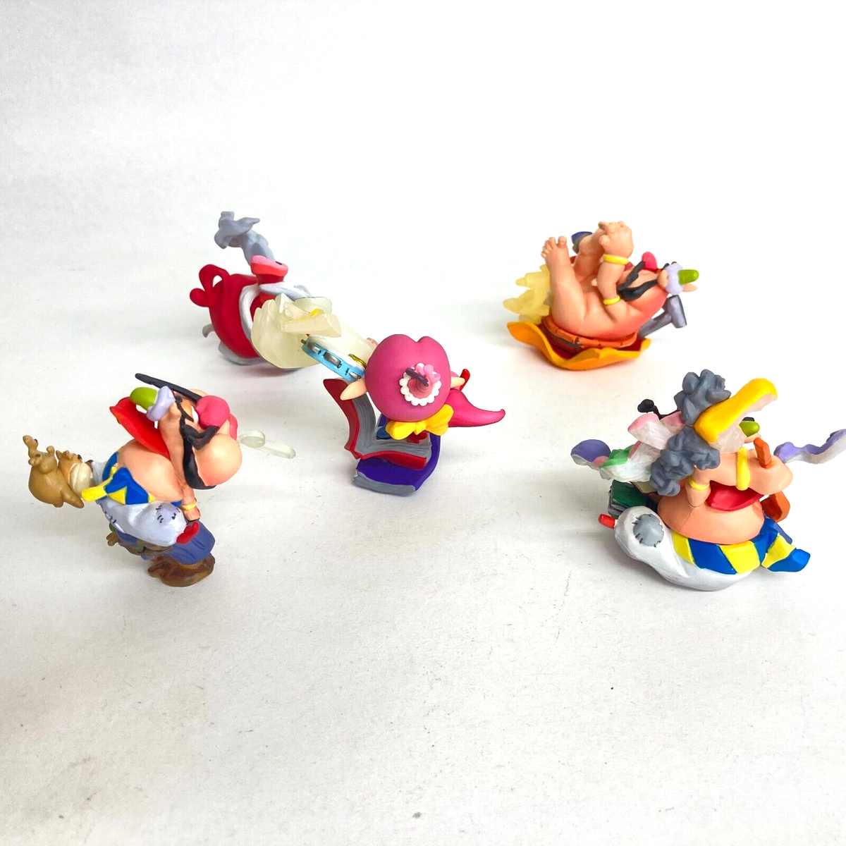 KT Figure Collection Mini Vignette The Genie Family Bob in a