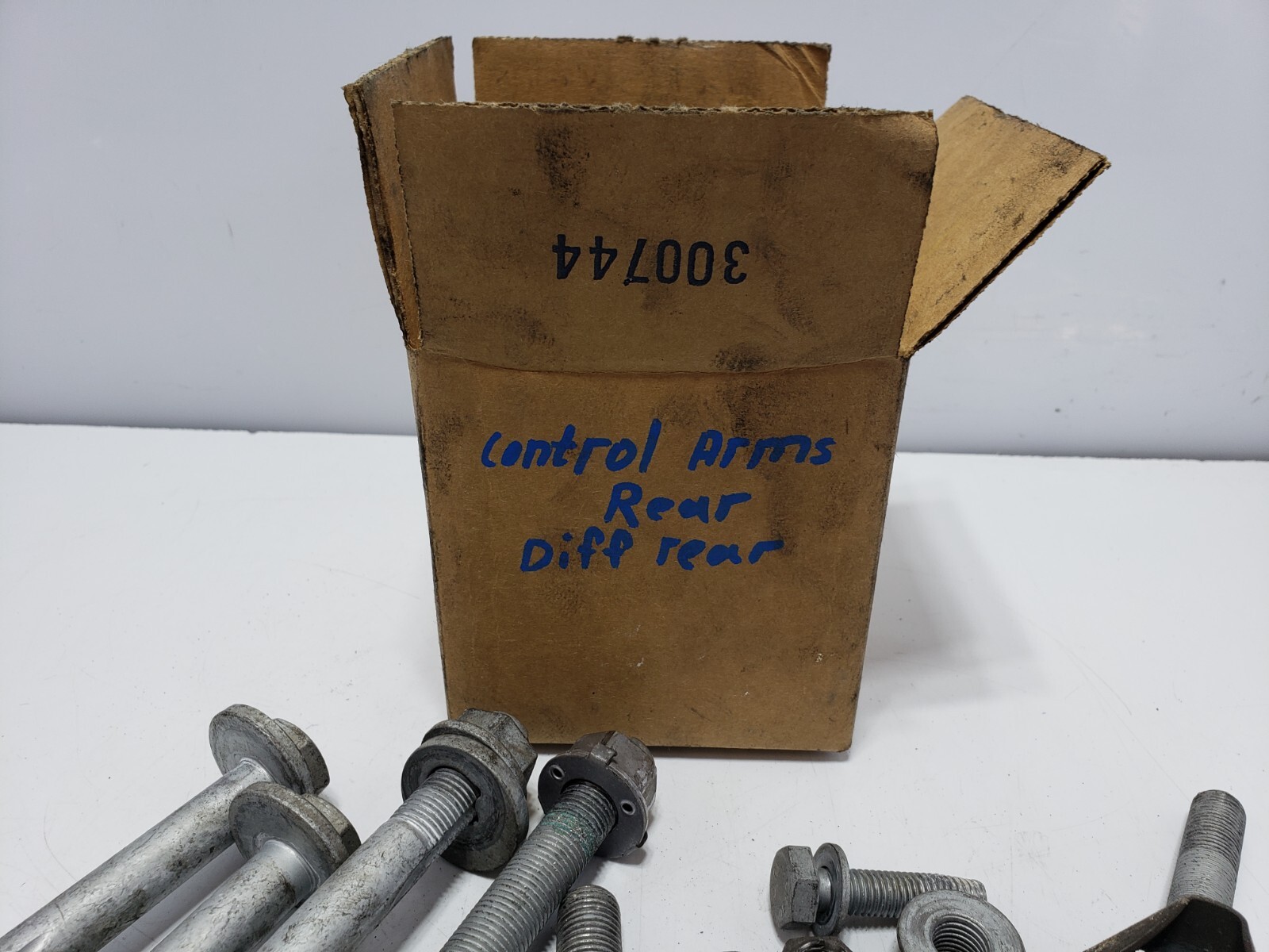 ✅10-14 OEM Rolls Royce Ghost RR4 Rear Control Arm Suspension Bolt Hardware SET