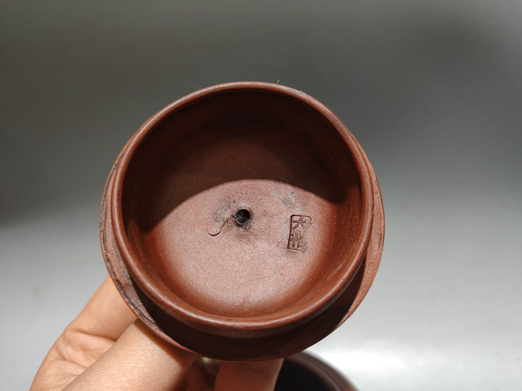 Chinese Yixing Zisha Clay Handmade Exquisite Teapot 泥绘壶