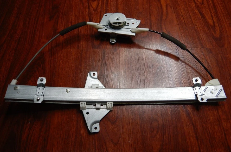 Suzuki OEM ventana derecha 83401-86Z00 Verona 2004-2006 2,5 L OEM 8340186Z00 Foto 2 de 4