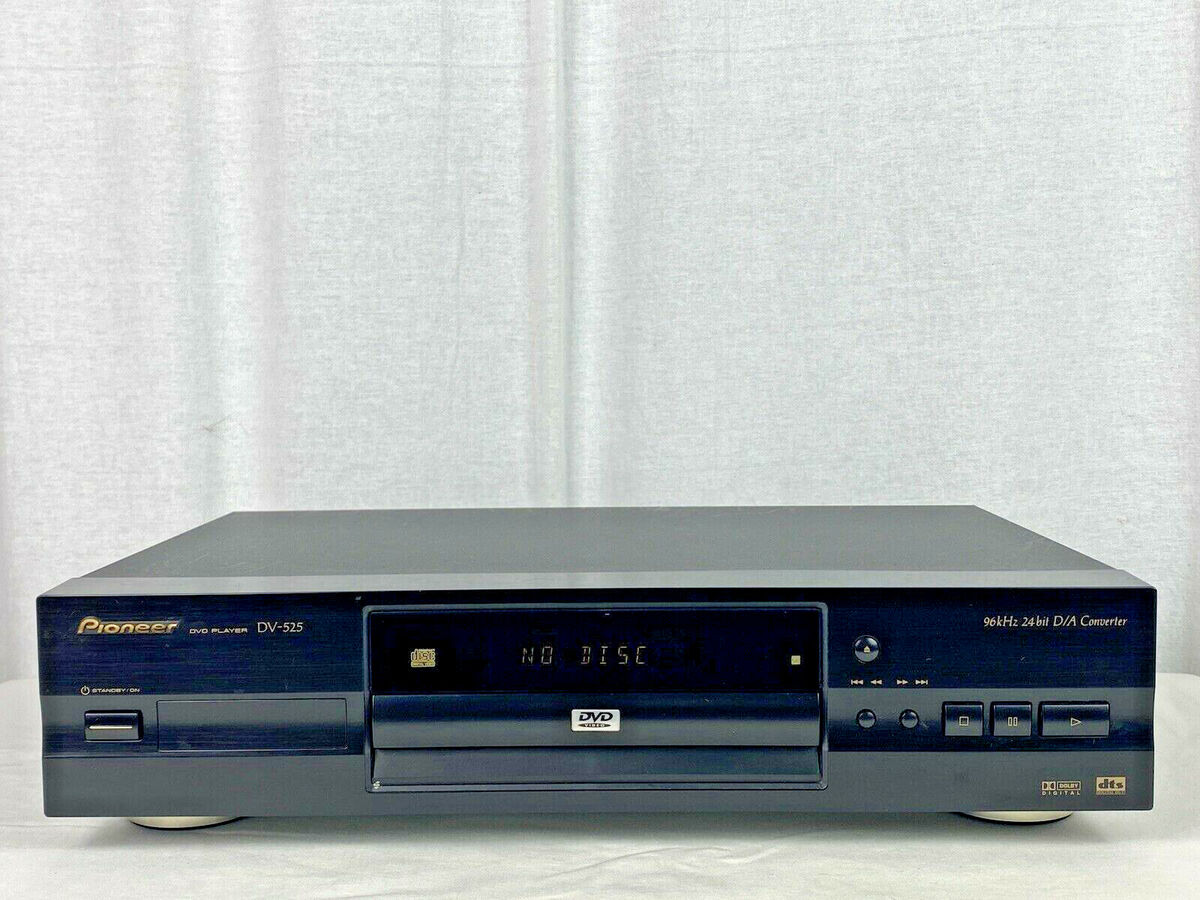Pioneer DV-525 DVD / CD Player w/ Pioneer Remote & AV Cables Pioneer DV-525 DVD / CD Player w/ Pioneer Remote & AV Cables