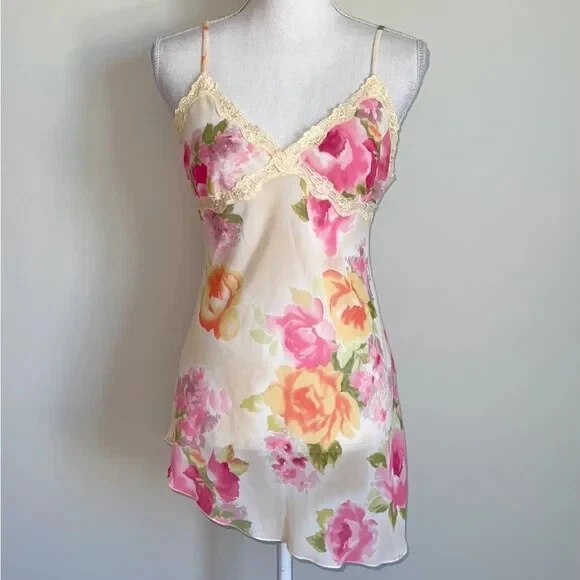 UNDERCOVER Slip Victoria's Secret Y2K