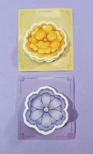 Flower-Shaped Purple or Golden 30 Sticky Notes Per Pad for Special Notes