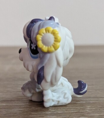 Littlest Pet Shop LPS #466 Gray White Sheepdog Yellow Flower