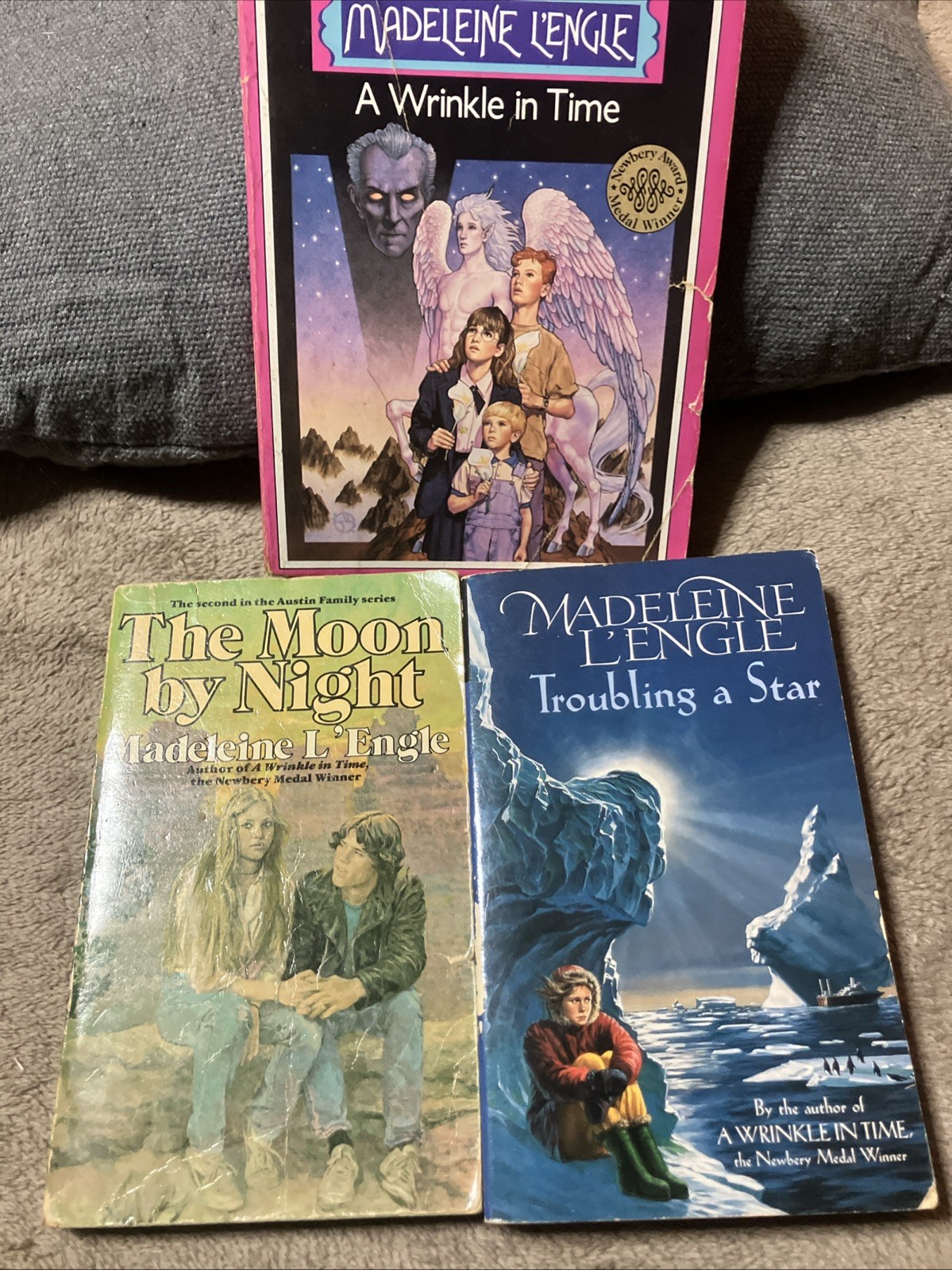 Lot Of 3 Madeleine L’engle A Wrinkle In Time Troubling Star, Moon Night