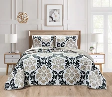 3-Piece Fine Printed Oversize (118" X 95") Quilt Set, Bedspread Coverlet (Cai...