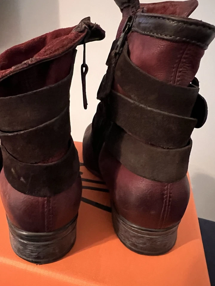 Miz Mooz Savvy Leather Boots Blue, Size 42, IS 10.5-11 Mocha/Red - Image 3 of 4