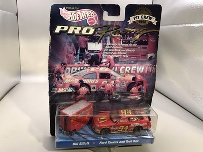 Hot wheels pro racing 1998 Pit Crew Bill Elliott Ford Taurus Toolbox