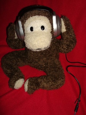 Rare Magic Music Monkey Dancing Chimp SPEAKER!  3.5mm Connect to Your Phone/Etc.