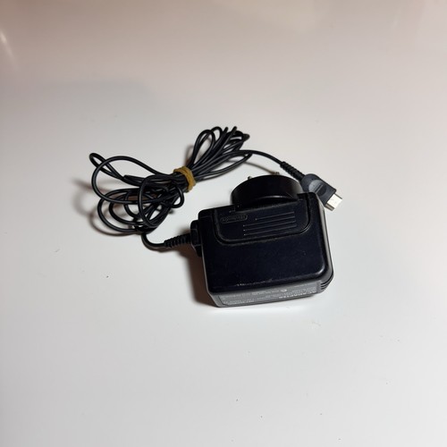 Nintendo Gameboy Micro AC Power Adapter OXY-002 AUS Charger - Picture 3 of 6