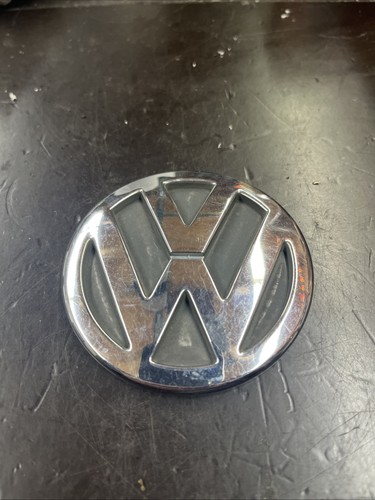 VW Passat 3BG Variant Bj 2001 VW Zeichen Emblem Logo Heckklappe #113129-F462