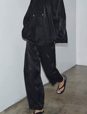 Zara Women's Black Crinkle Flowy Wide Leg Pull On Ankle Trouser Pants XL NWOT