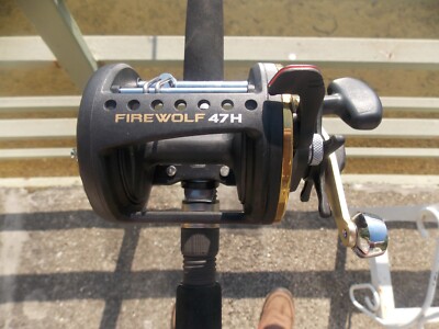 roof rack fishing rod holder tube River Quiver the Yakima TopWater Fishing Color:Shiner Berkley Lightning Baitcasting Fishing tackle box