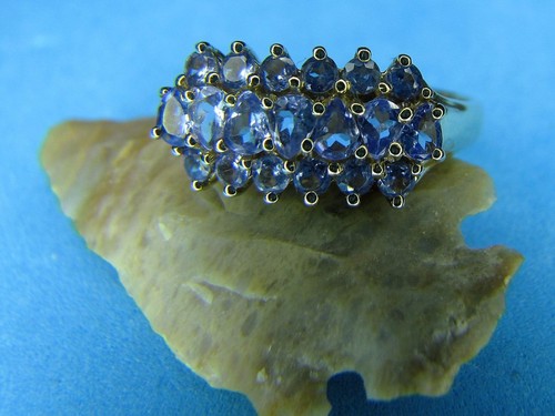 Beautiful Tanzanite Ring 14K Solid Yellow Gold Genuine Tanzanite Sz 8.25 Beauty - Picture 11 of 12