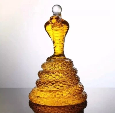 Snake Decanter - Cobra Shape 1 Litre Glass Decanter