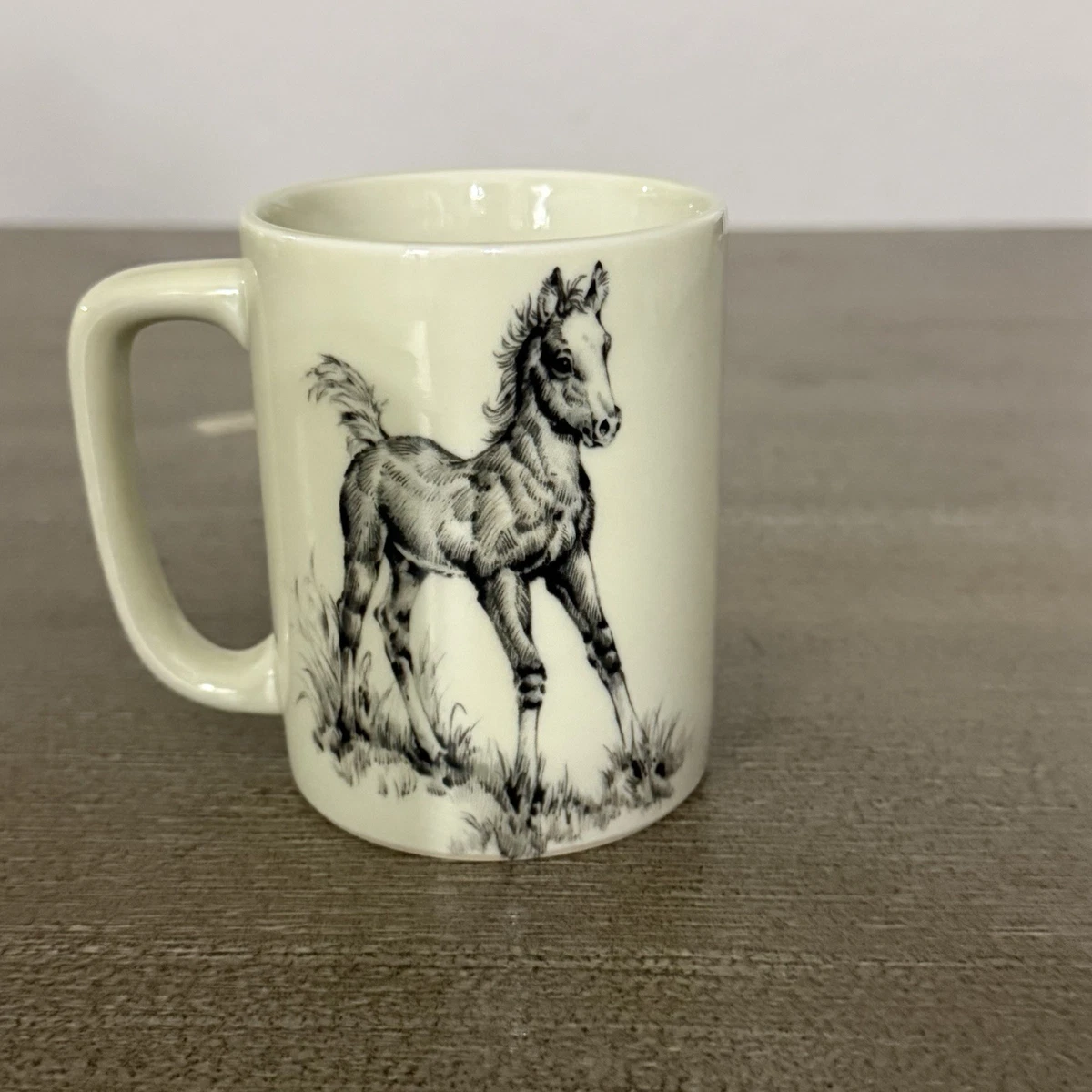25+ 1970-1979 Time Period Manufactured Collectible Mugs for sale