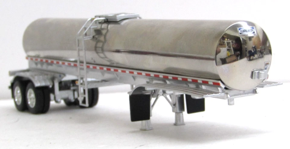 DCP Walker chrome/silver tandem axle food grade tank trailer 1/64 no box - Image 4 of 4
