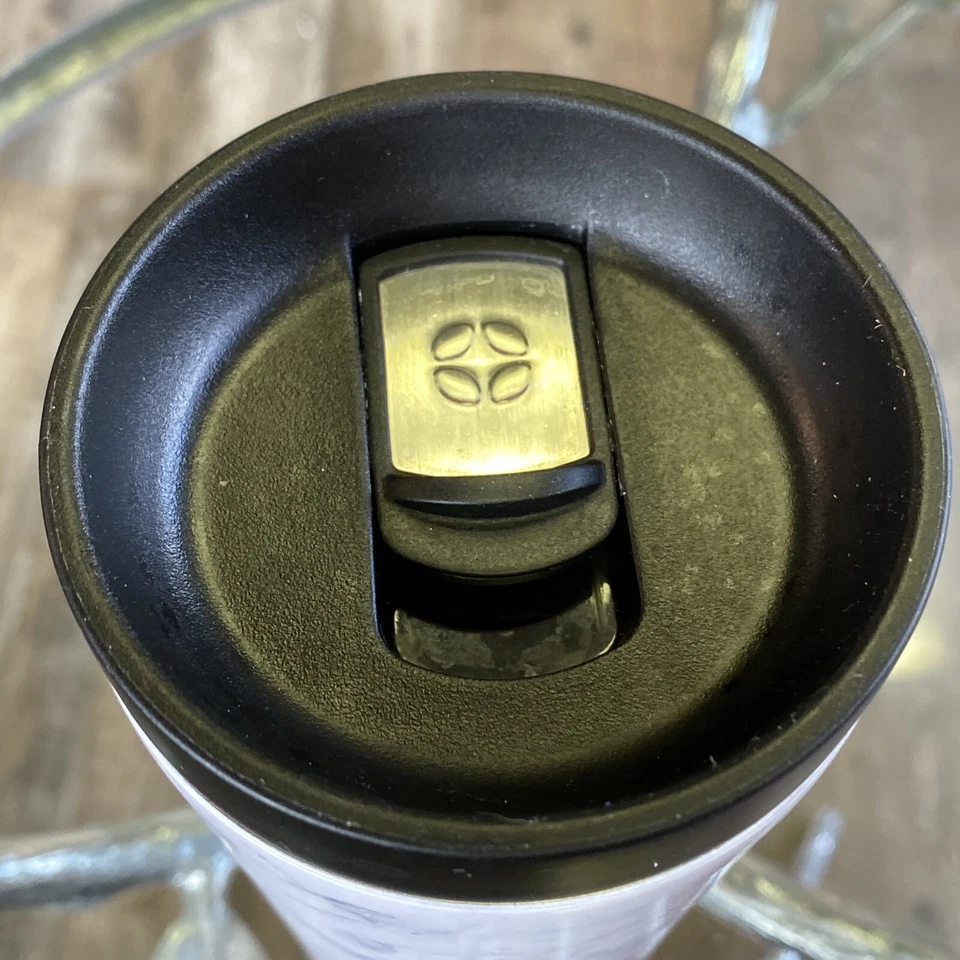 Taza de viaje de acero inoxidable aislada SnapSeal de Ello Couture, mármol blanco de 11 oz Foto 3 de 4