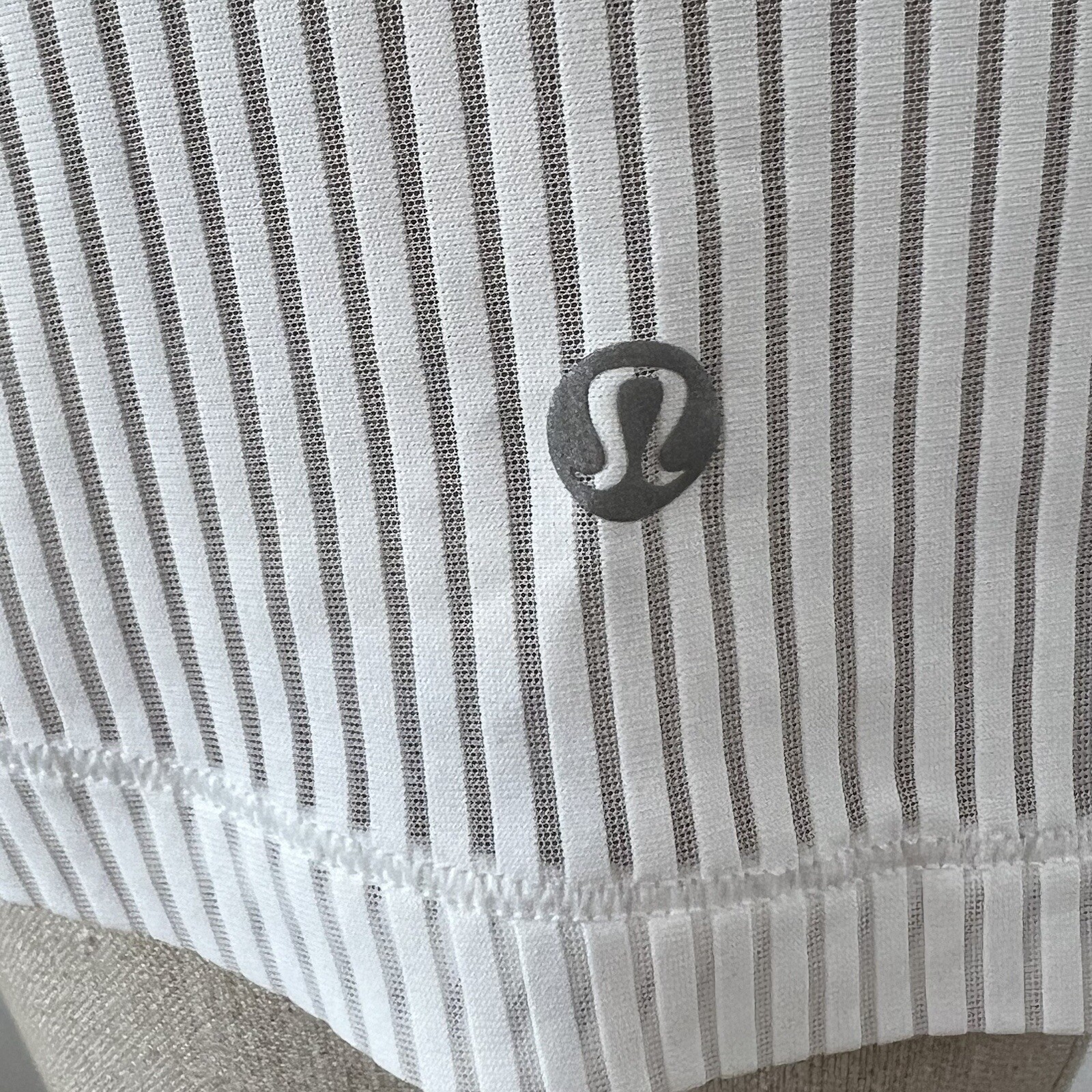 Lululemon Miles Ahead White Split Back Mesh Light… - image 12