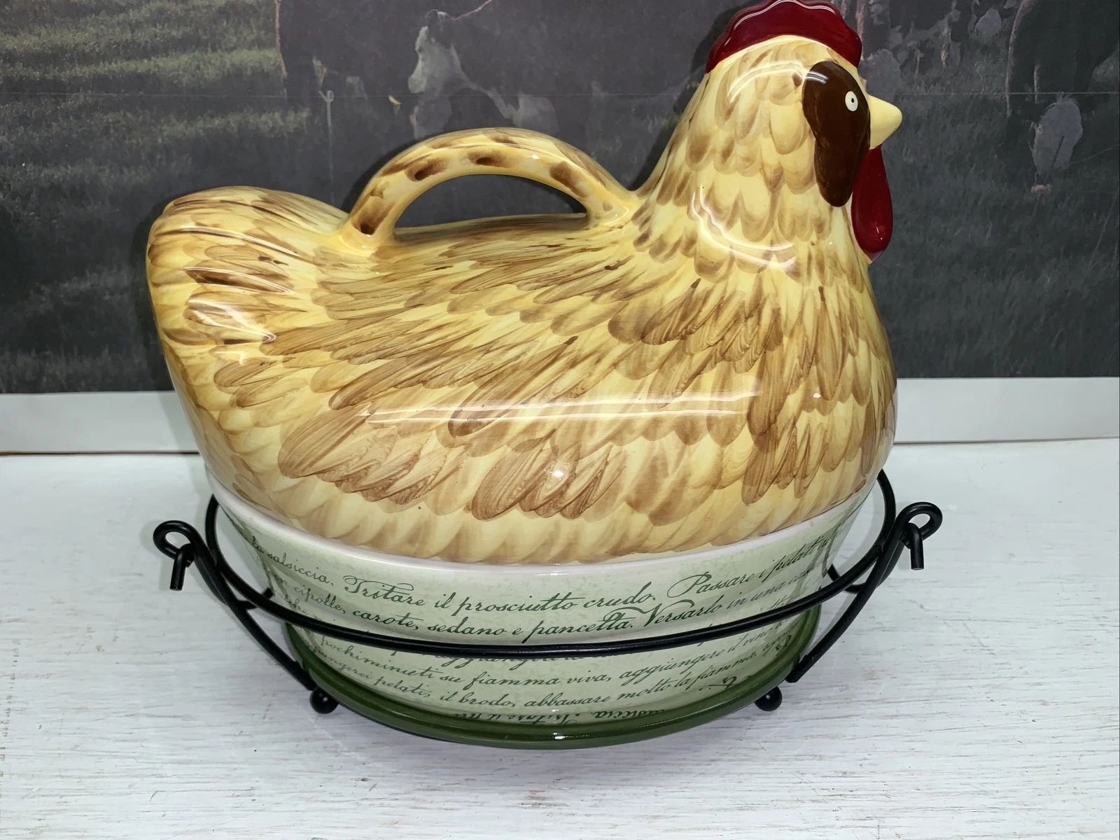 Temptations Old World Brown Chicken 2 qt casserole w/ underplate & carrier EUC