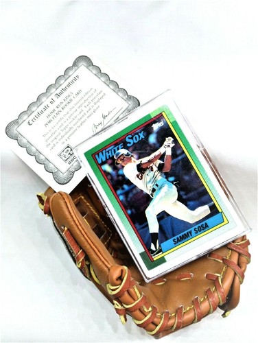 Sammy Sosa Home Run Kings Porcelain Rookie Card With Glove Display