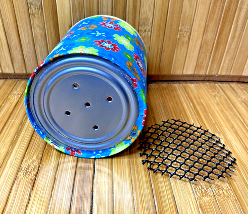 Handmade Colorful Flower Fabric Wrapped Tin Can Planter 4 5/8 in x 4 in diameter - Picture 5 of 8