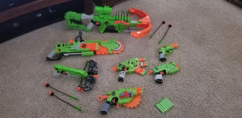 Nerf Zombie strike bundle