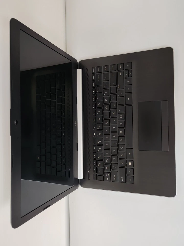 NOTEBOOK HP 14-CM0091AU AMD A4-9125 4GB RAM 128GB SSD WIFI W11 WEBCAM - Immagine 3 di 4