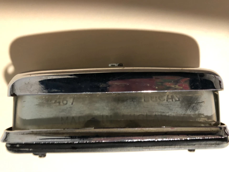 Lámpara de luz de matrícula vintage Triumph TR3A Lucas lente de vidrio nublado Foto 2 de 4