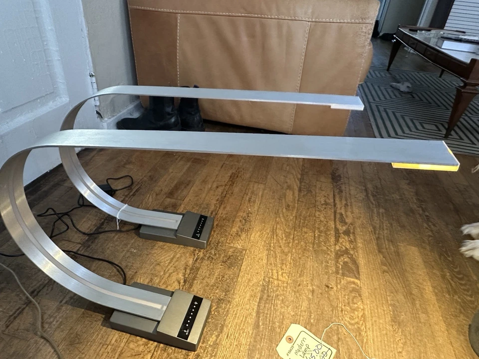 LAMPAT  Dimmable LED Desk Light Touch Sensor Table Bedside Lamp CURVED MODERN - Image 2 of 3