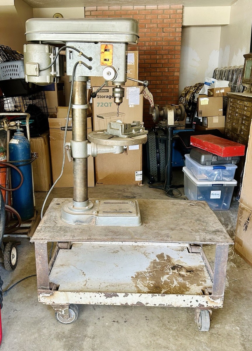 Vtg Industrial Chicago Power Tools DP-558 Drill Press w/ Vise