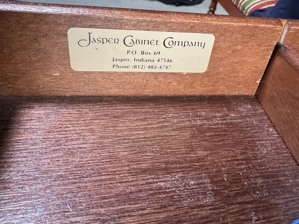 Exquisite Executive Desk real solid wood quality well built - Image 2 of 2