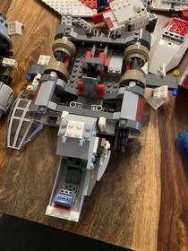 LEGO Star Wars: T-6 Jedi Shuttle (7931) INCOMPLETE Has 2 Mini Figures