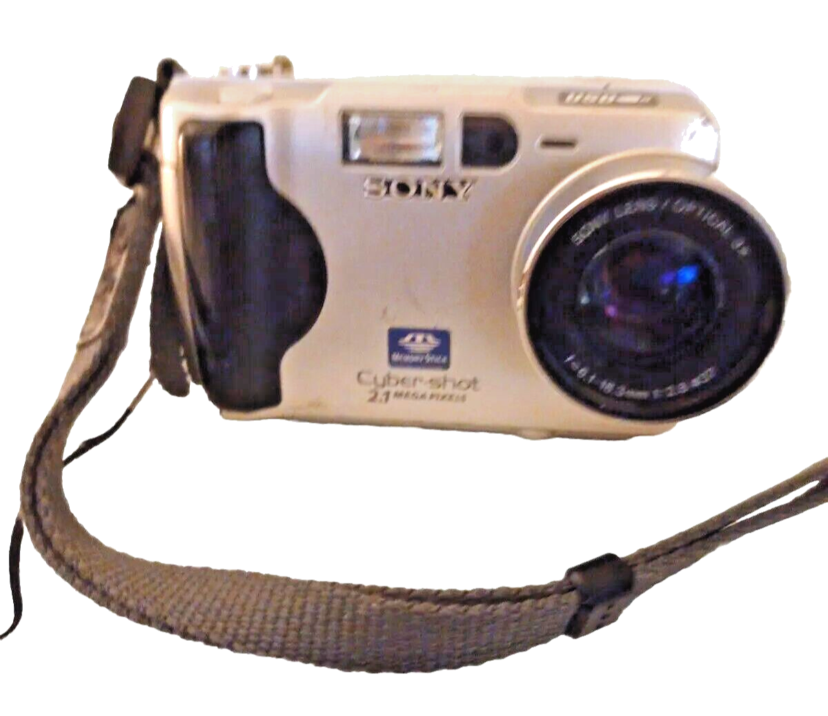 Vintage Sony Cyber Shot 2.1 Mega Pixels DSC-S50 6X Precision