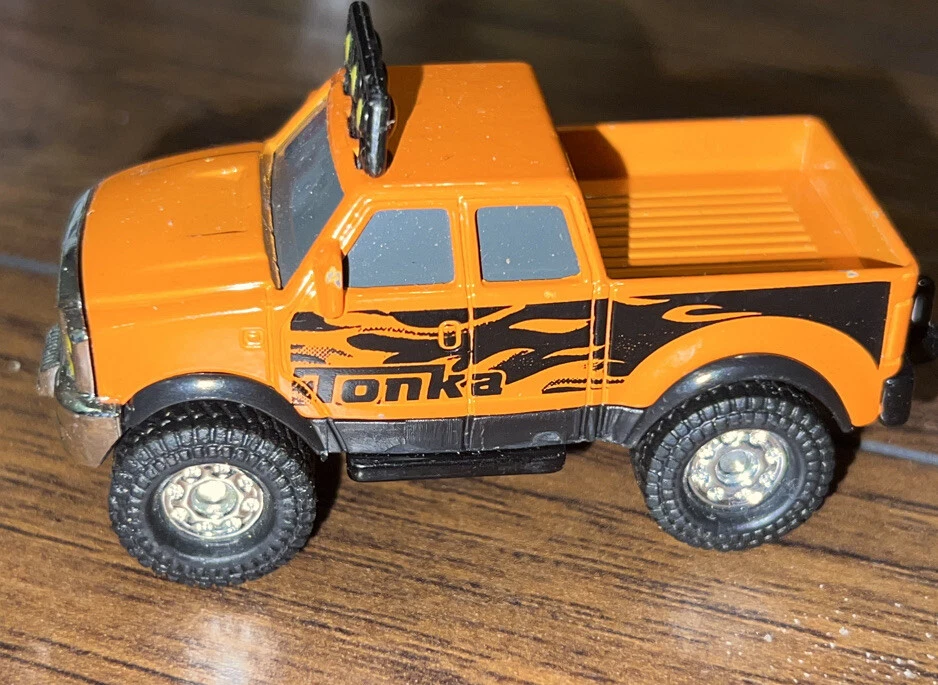 Tonka Diecast Hauler Orange Truck rubber tires 2012 Hasbro 1:55th scale 06426 - Image 3 of 4