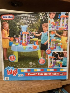 little tikes flowing fun water table