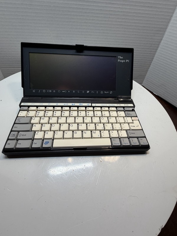 Poqet PC Model PQ0181 Tested & Working Carry Case LED Screen Looks Goods READ!