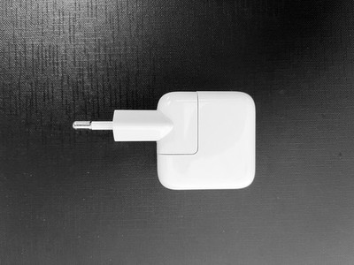 Apple 10 W USB Power Adapter mit Ladekabel -Lightninganschluss