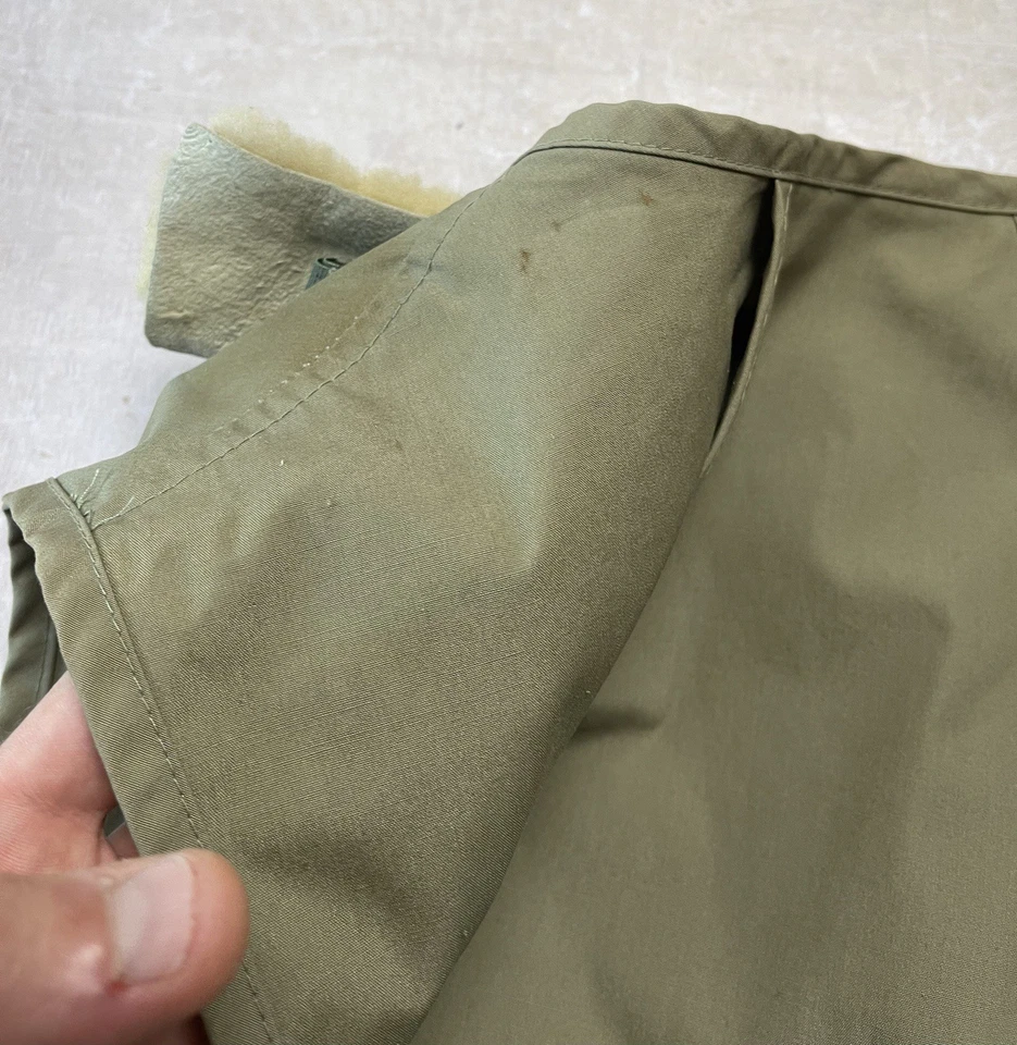 True Vintage 1970s Ideal Fishing Vest Made in USA - Image 4 of 4