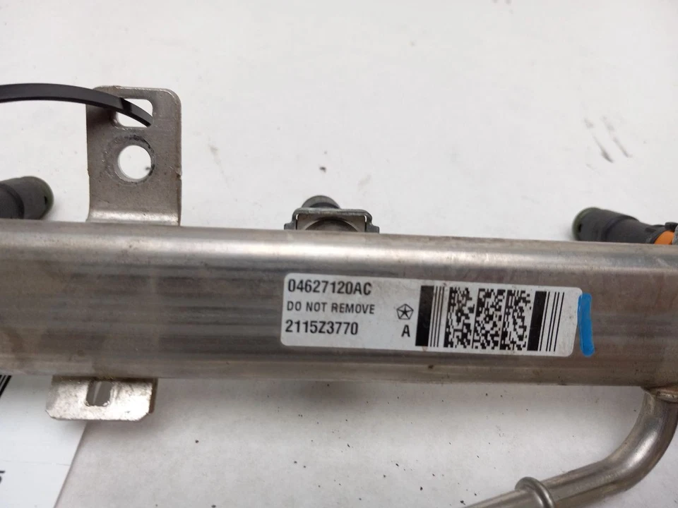FUEL RAIL FOR DODGE DART 2017 - 2020 Foto 4 de 4