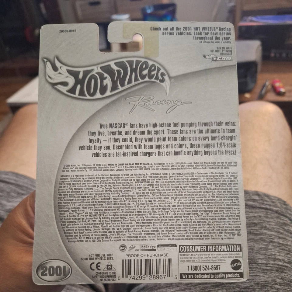 HOT WHEELS 2001 RACING 29509 - 1 of 4 Tail Gunner - #45 Sprint - Image 2 of 2