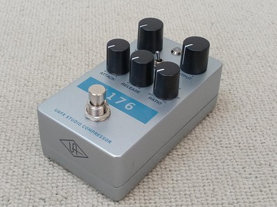 UNIVERSAL AUDIO 1176 UAFX STUDIO KOMPRESSOR Effektor