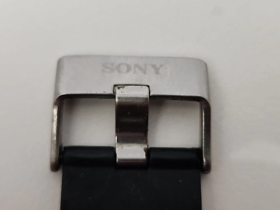 Sony Ericsson MN2 Smartwatch - PARTS ONLY - Image 4 of 4