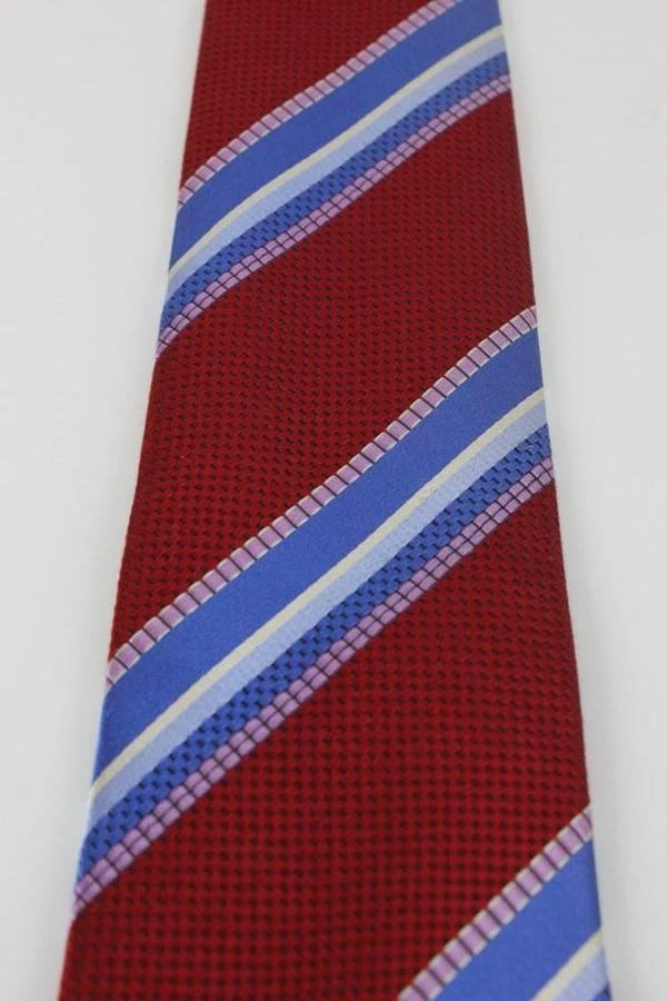Corbata de seda platino XMI. Rojo con rayas azules, blancas y moradas. Foto 2 de 4