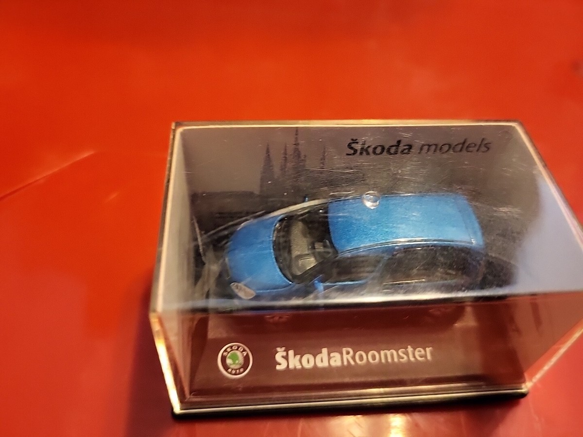 Škoda Roomster ミニカー 7台セット 1/72