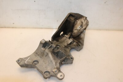 HALTERUNG DIESELPUMPE VW Sharan (7N) MPV 2.0 TDI 16V (CFFA) 2011 03L903143Q