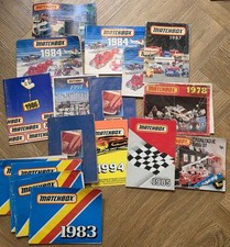 Vintage Matchbox Spielzeug Kataloge 1983 + 16 andere Konvolut 70er 80er