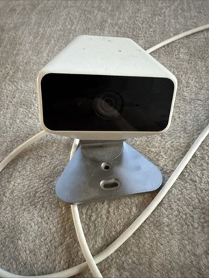 Comcast Xfinity XCAM Security Surveillance Camera with XW4 Power Adapter Untest