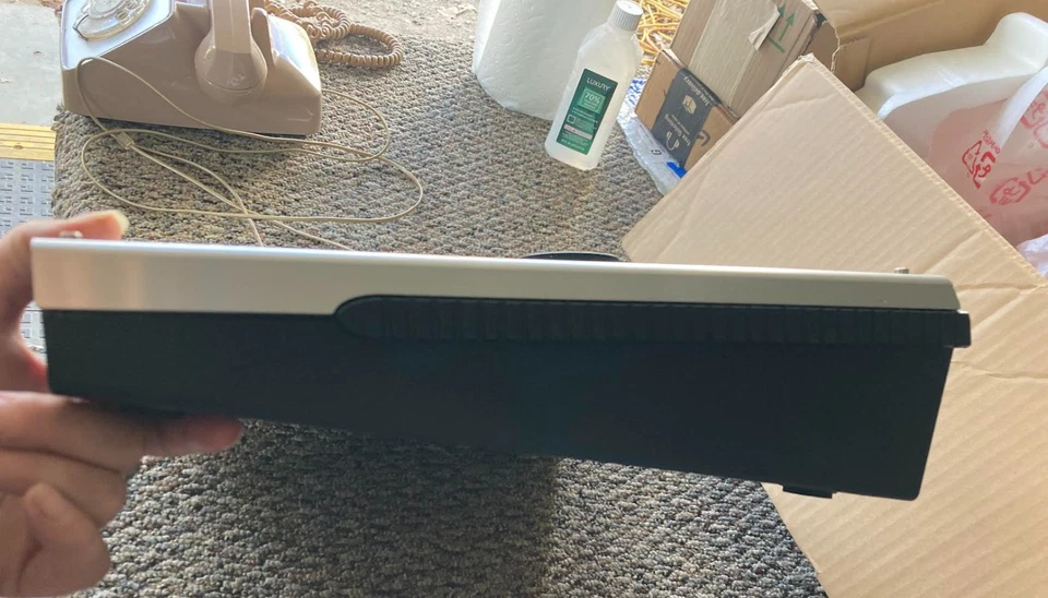 Roland MC-808 Sampling Groovebox Rhythm Machine Music Sampler (parts only) - Bild 2 von 4