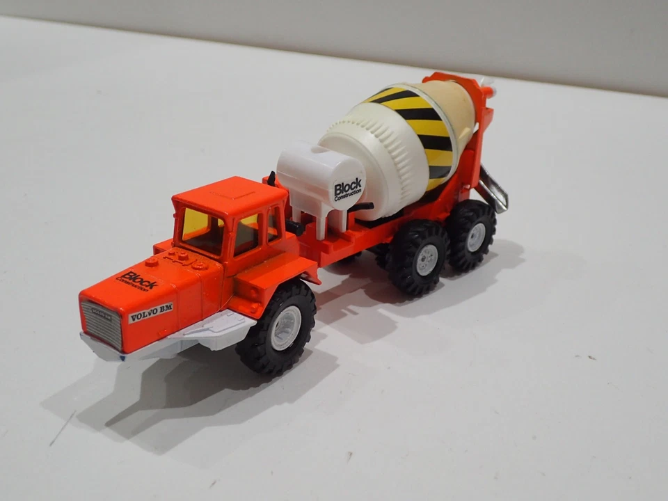 CORGI TOYS 1156 VOLVO BM 860 S WHIT RAPIER MIXER CON SCATOLA (3) - Immagine 2 di 4